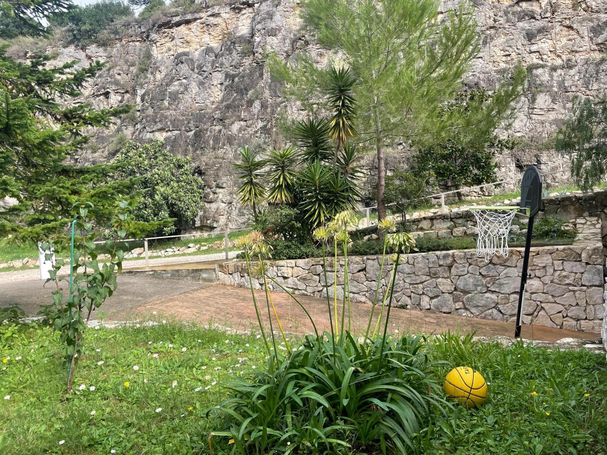 La Villa Des Carriers- Maison Avec Piscine Proche Mer Roquefort-les-Pins Exteriör bild