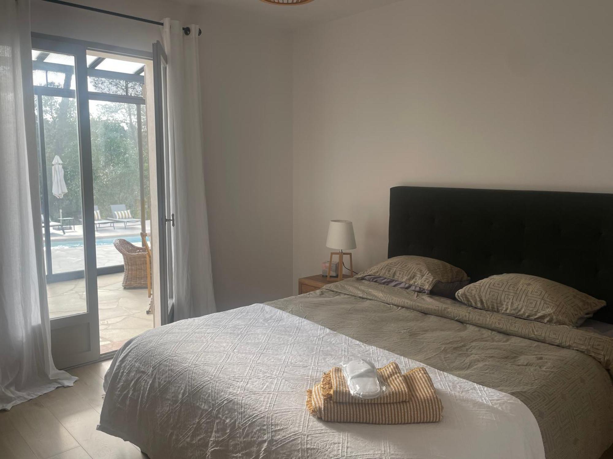 La Villa Des Carriers- Maison Avec Piscine Proche Mer Roquefort-les-Pins Exteriör bild